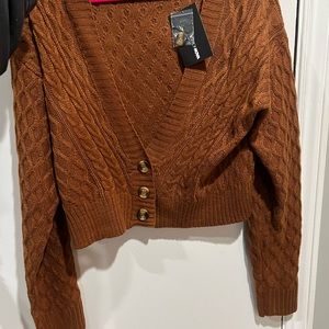 Brown knitted crop top never worn no returns